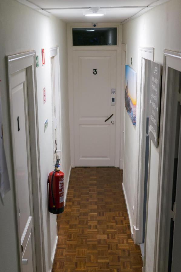 Change The World Hostels - Cascais - Ештуріл Екстер'єр фото